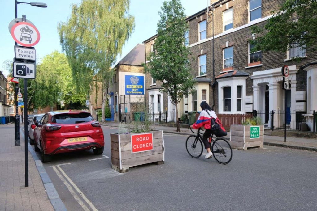 Low traffic neighbourhood schemes cut air pollution on nearby roads