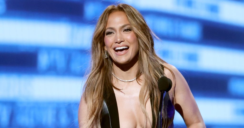 Jennifer Lopez’s Plunging Blazer Is a Twist on the Traditional