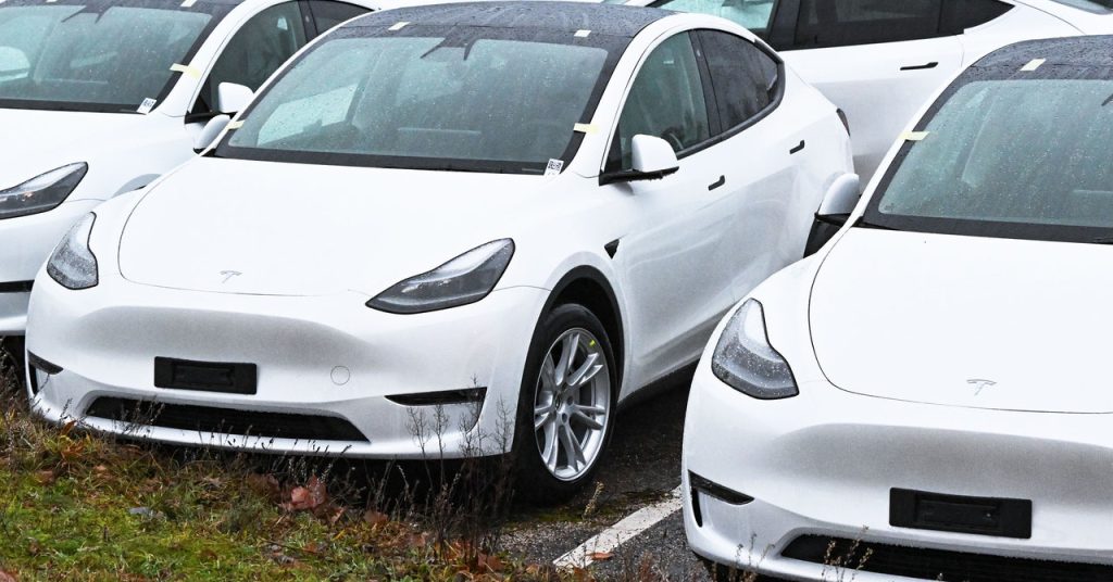 Tesla’s Recall Targets a ‘Fundamental’ Flaw