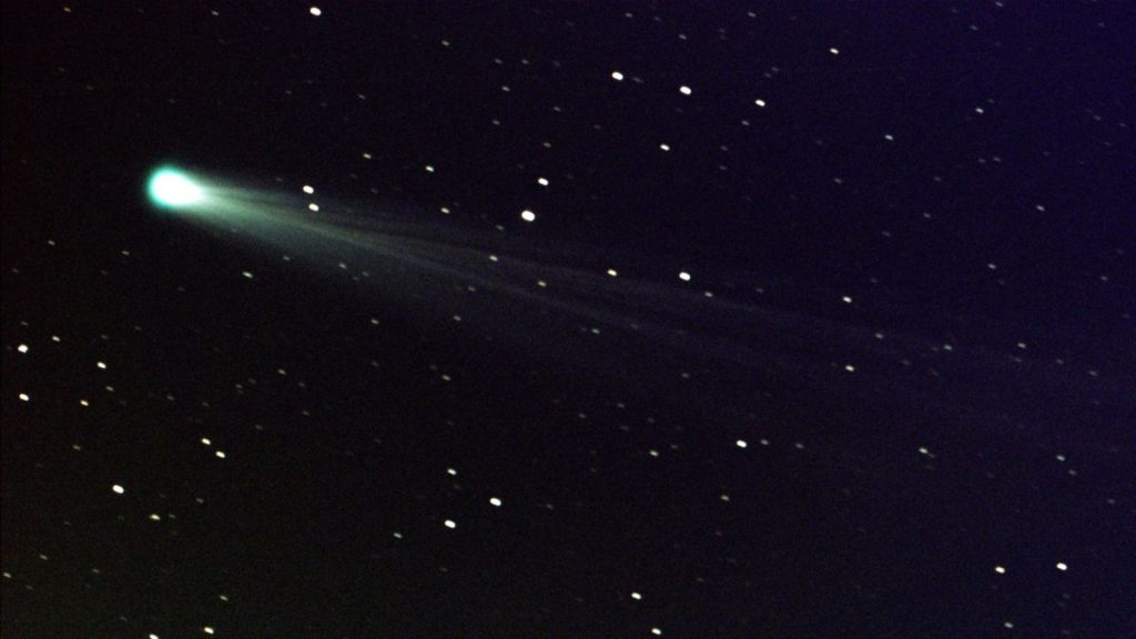 Bright new comet discovered zooming toward the sun could outshine