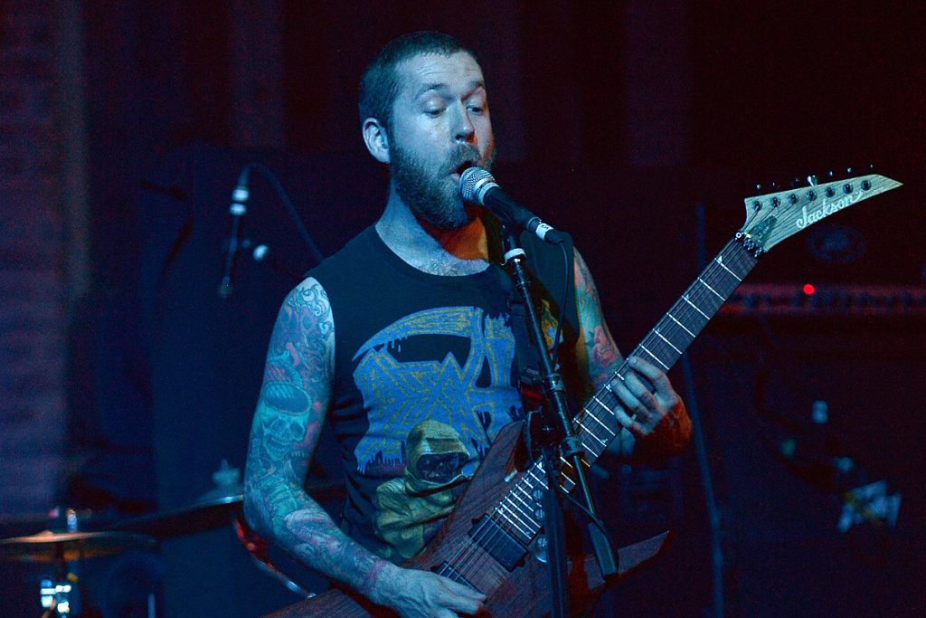 Revocation’s David Davidson Breaks Wrist Onstage, Pulls a ‘Hetfield’ for