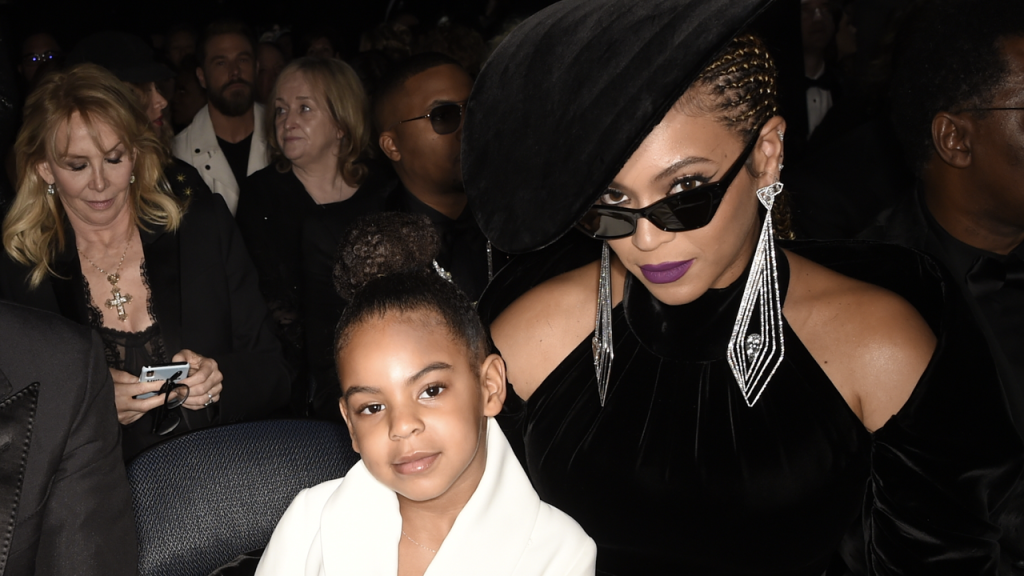 Beyoncé Brings Out Blue Ivy for Choreographed Dance at Paris