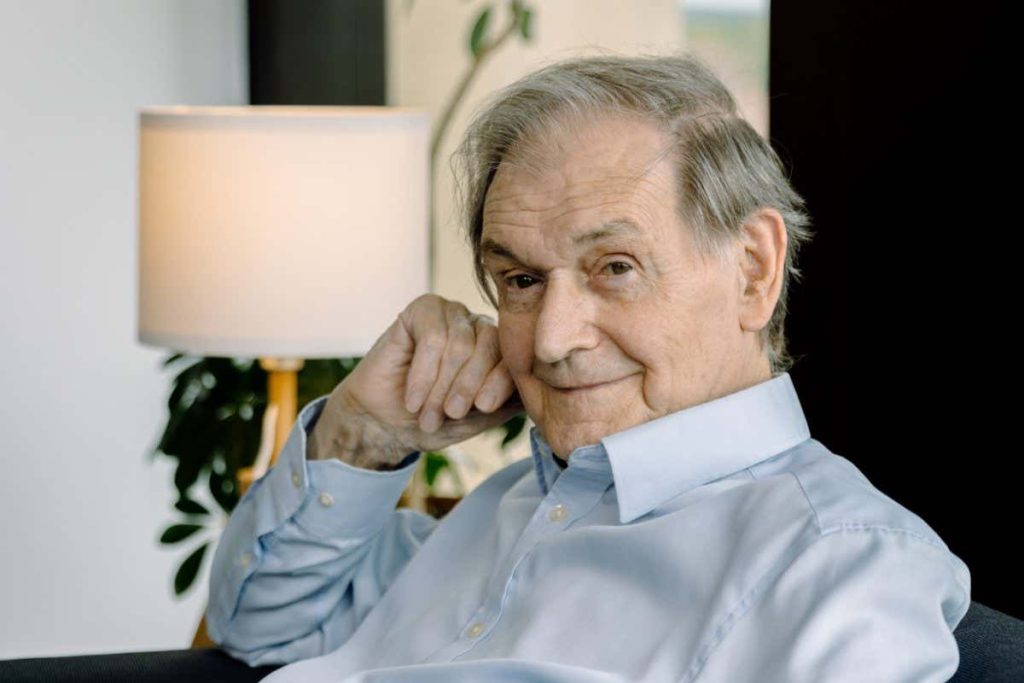 Roger Penrose: “Consciousness must be beyond computable physics”