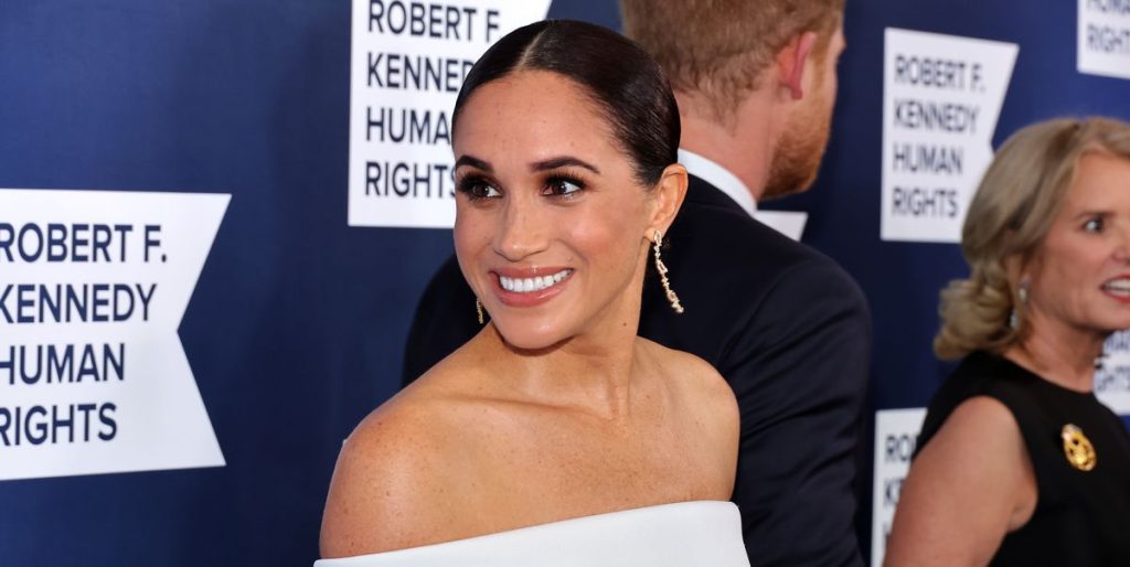 Meghan Markle Appears, Dressed Casually, In Friend’s Sweet Mother’s Day