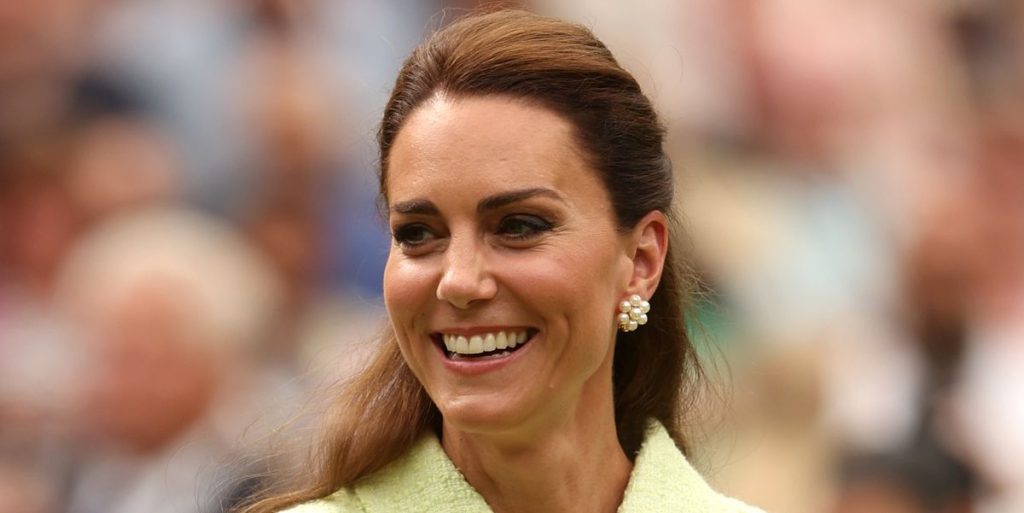 Kate Middleton Wears Spring Green Dress Suit to Wimbledon