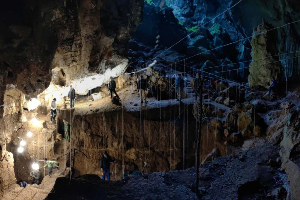 Fossils in Laos cave imply modern humans were in Asia