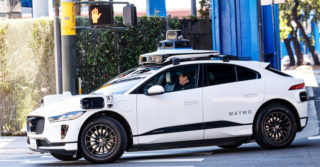 Uber and Lyft Drivers Have Some Advice for Autonomous Vehicles