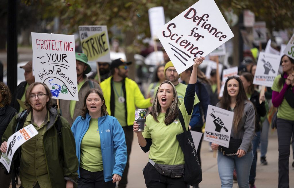 Thousands of California scientists strike over stalled contract talks