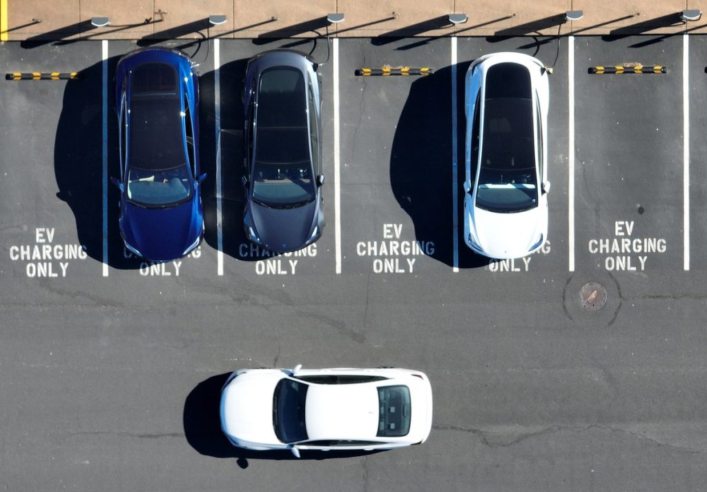 Biden Pours 3 Million into Electric Vehicle Charging Void