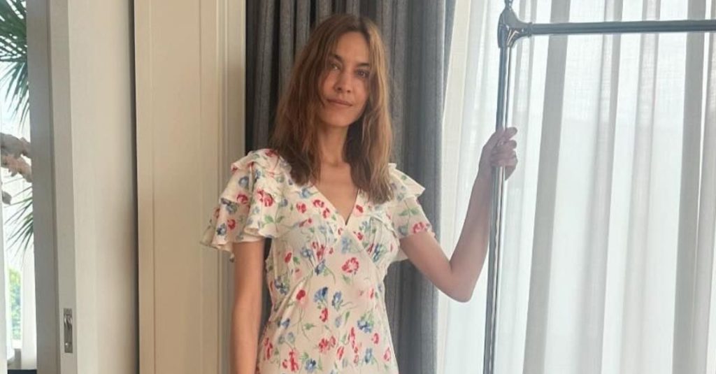 Alexa Chung and Hannah Dodd Wore the Elegant Dress Trend